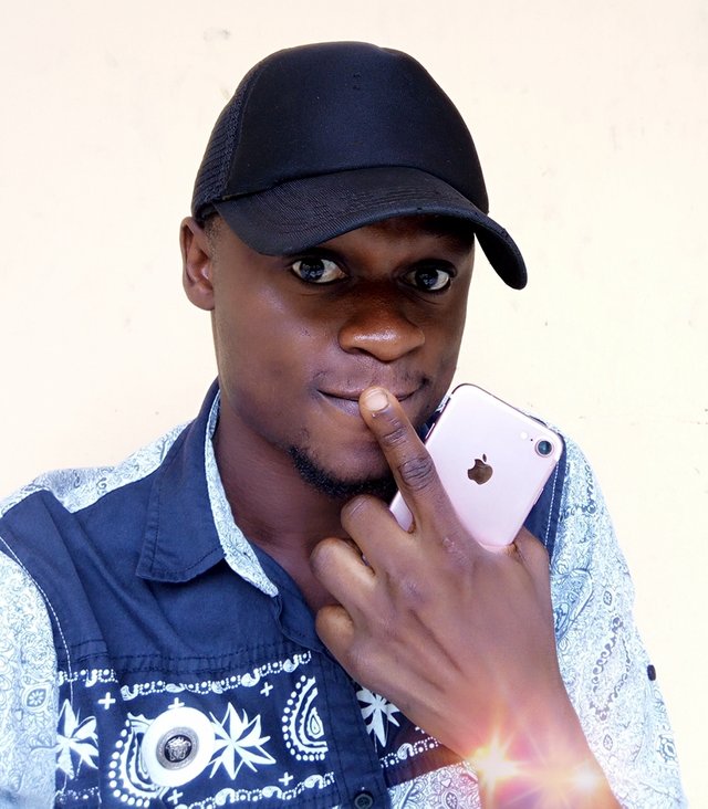 photostudio_1529693847588.jpg