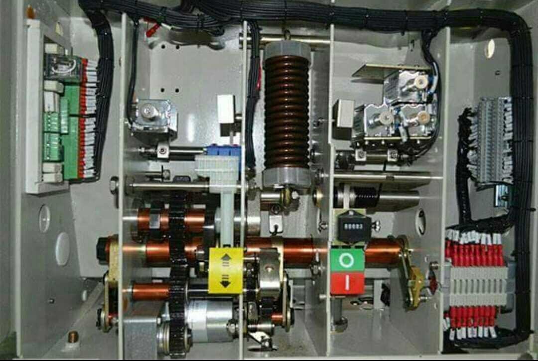 Замена электропривод. ВВ-10 кв Сименс. Привод вакуумного выключателя 10 кв. Вакуумный высоковольтный выключатель Siemens. Circuit Breaker 3000а.