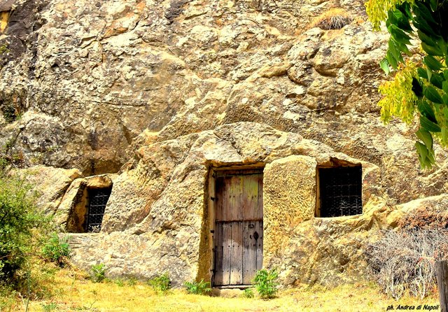 roccia.jpg