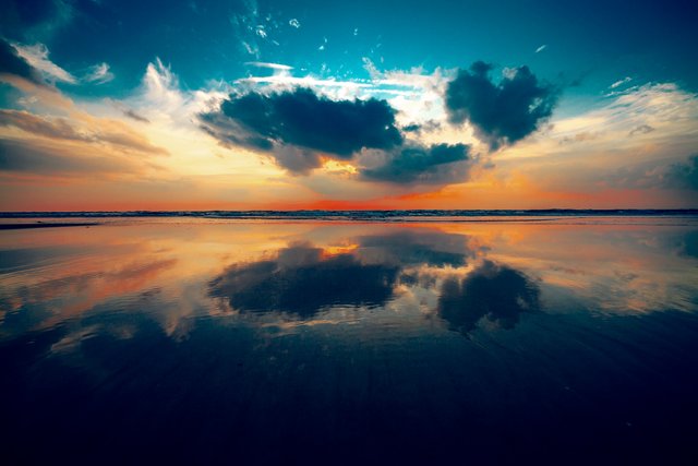 The-Baltic-Mirror.jpg