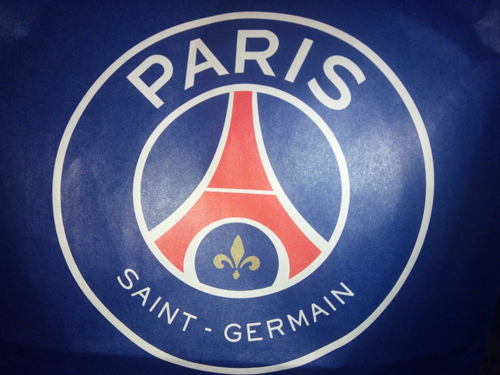 Клуб пари сен. Футбольный клуб Paris Saint Germain. Футбольный клуб пари сен-Жермен эмблема. Логотип футбольного клуба ПСЖ. Футбольная команда пари сен Жермен логотип.